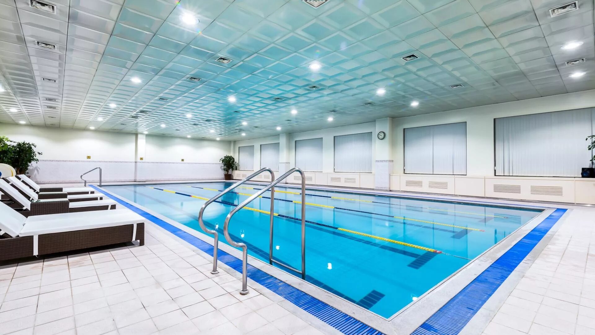 Гостиница тёплое море славянка. Санаторий строитель бассейн владивосток. Корабельная набережная, 10 конференц-зал «юпитер». Островок, владивосток, улица борисенко, 35а. Отели владивостока с бассейном.