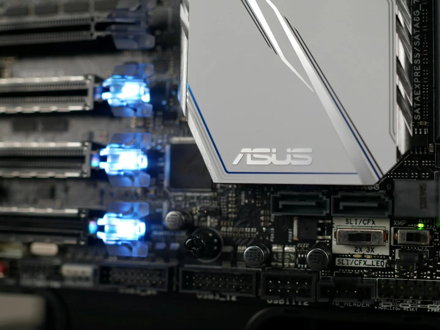 ASUS x99 Strix. ASUS x99-Deluxe II. ASUS x99 Deluxe. 6950x.