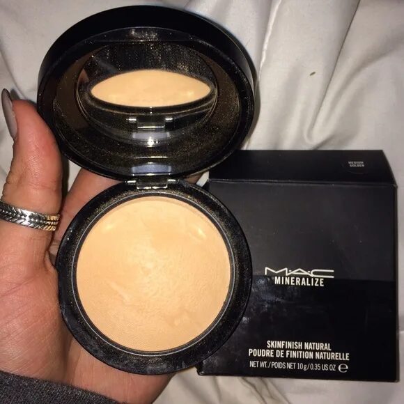 Skinfinish natural. Пудра Mac Dark Golden. Пудра Mac Mineralize Skinfinish natural палитра. Пудра Mac Mineralize Skinfinish Dark Golden. Mac Mineralize Skinfinish Medium Golden.