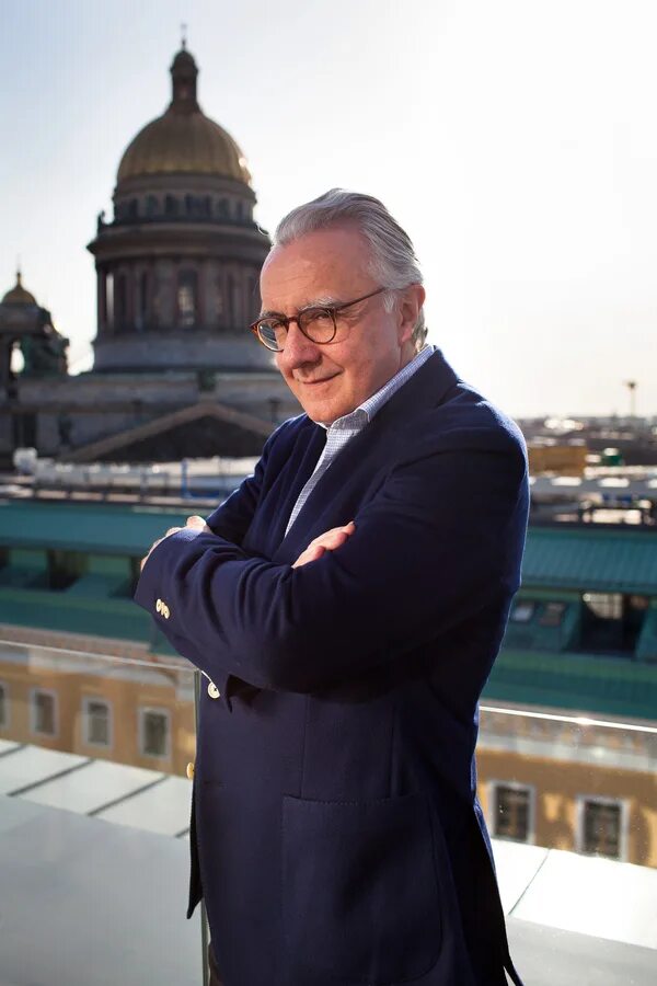 Француз важно. Француз важно