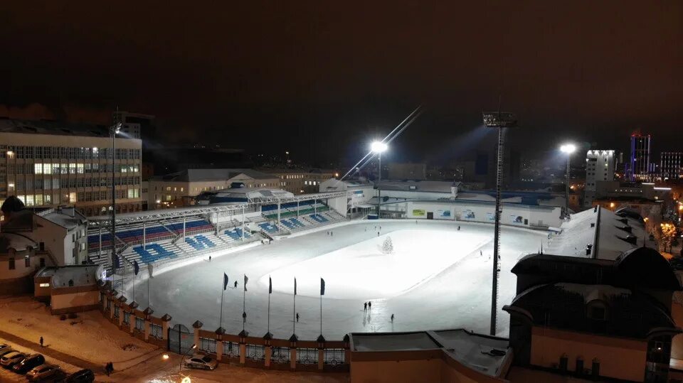 Каток райский берег уфа. Каток в спорткомплексе динамо уфа. Арт квадрат уфа 2023. Каток на набережной уфа 2022. Каток гафури уфа.
