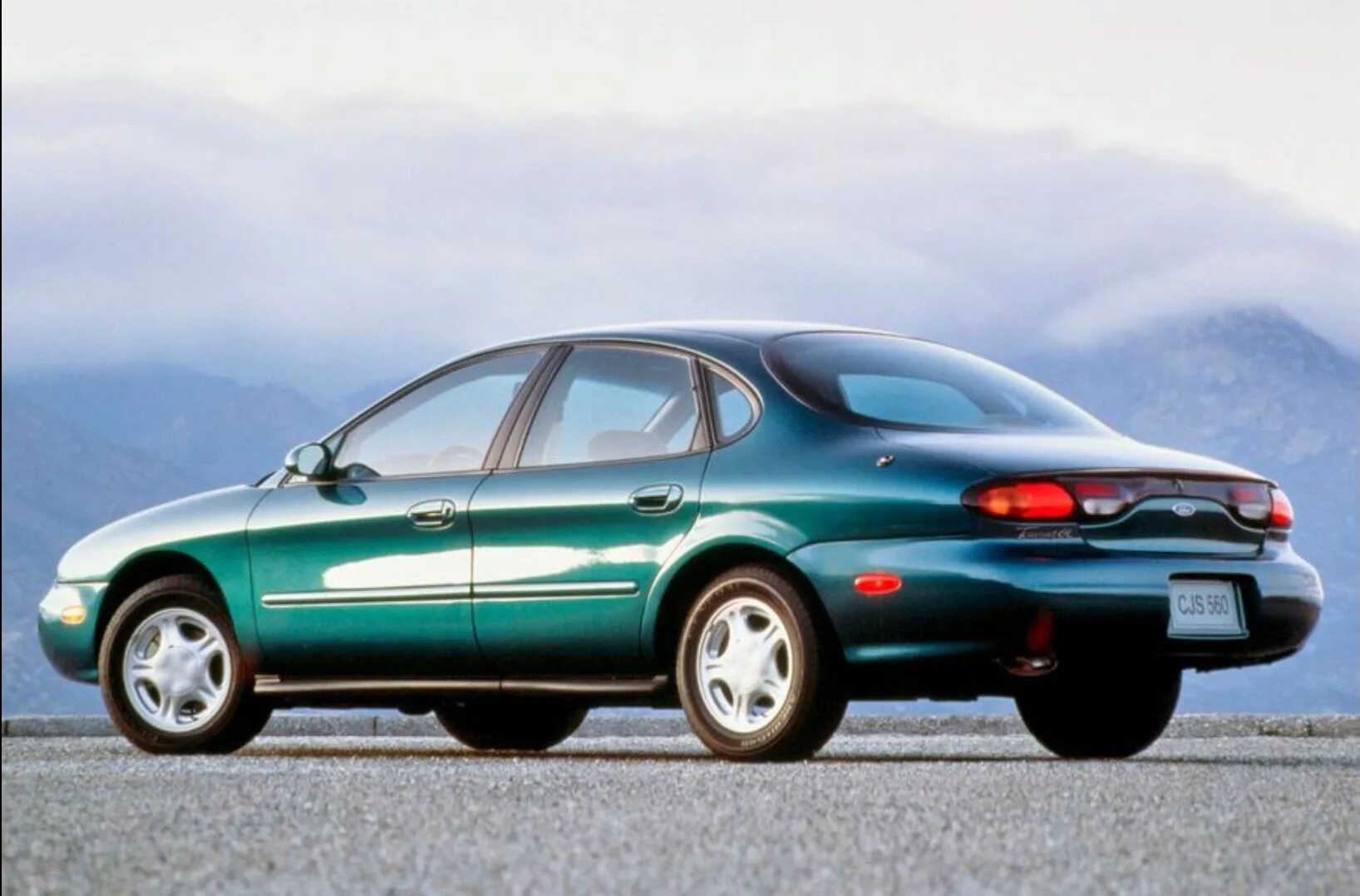 Купить форд таурус. Ford Taurus 1996. Форд Таурус 1996. Ford Taurus 1998. Форд Taurus 1996.