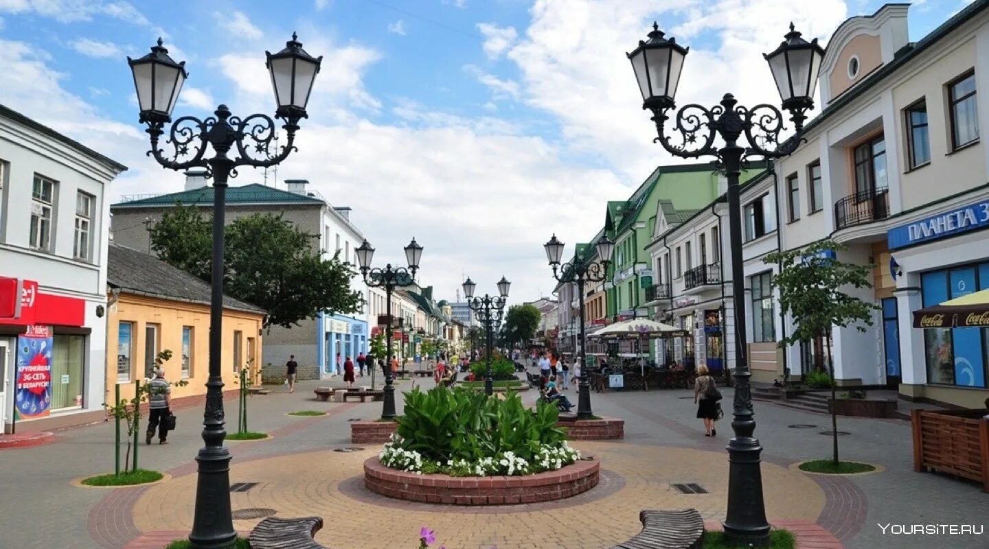 Новый свет гродно. Брест Белоруссия. Гродно Белоруссия. Брест улица Советская. Центральная улица Бреста.