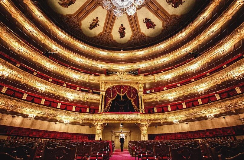 Самые известные оперы и балеты. Ла скала оперный театр. Ла скала театр оперы и балета. Опера в Италии ла скала.