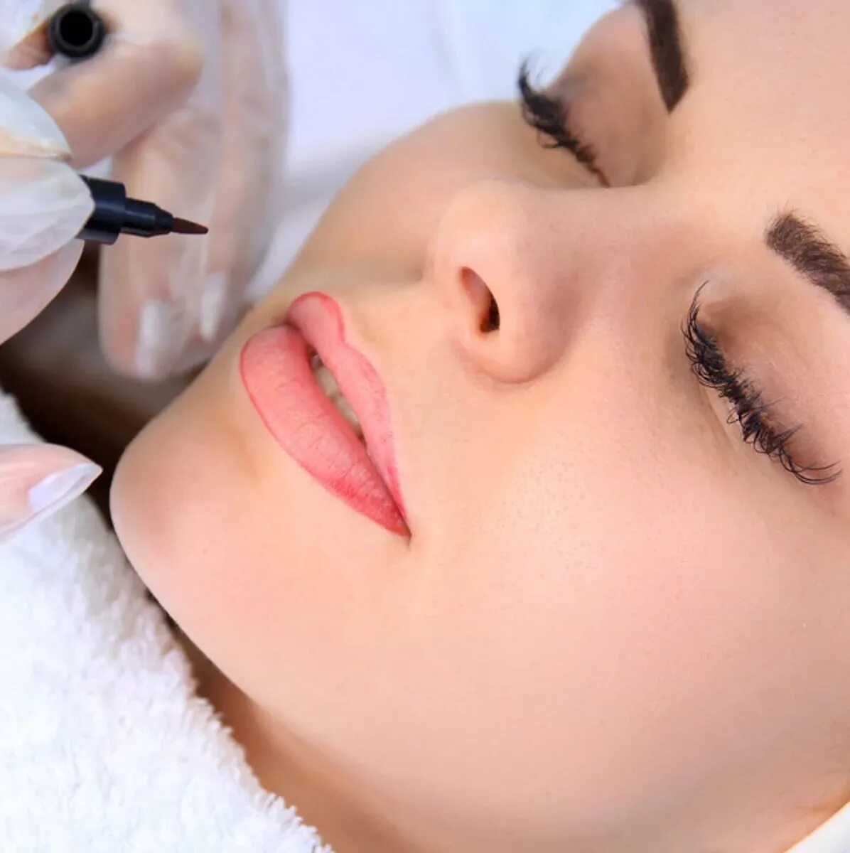 Коррекция пм. Коррекция перманентного макияжа. Зачем нужна коррекция. Коррекция пм. Перманентный макияж бровей противопоказания.