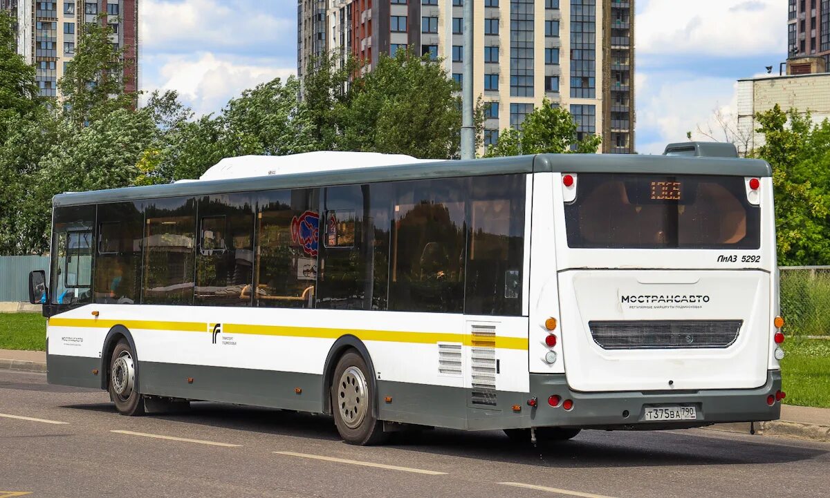 Подмосковные автобусы. Автобус Москва Чехов 1365. Автобус столица. Автобус МСК. 56 автобус пересвет