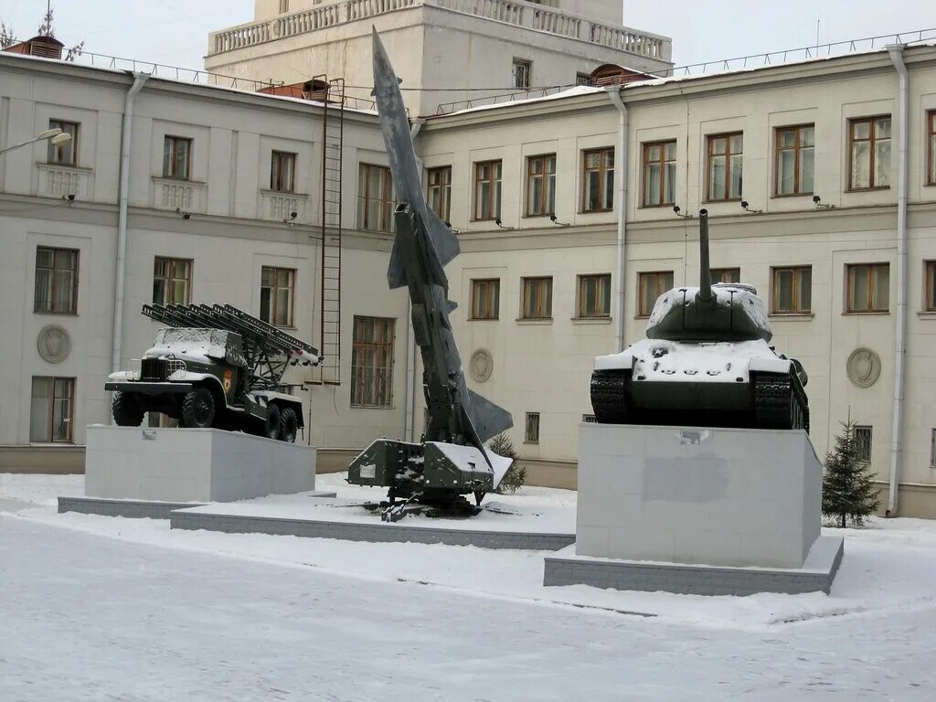 Военная техника в екатеринбурге