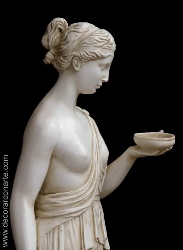 Илифия богиня статуя. Илифия богиня древней Греции. Скульптура Гебы, Богини молодости.. Богиня Илифия в греческой мифологии.