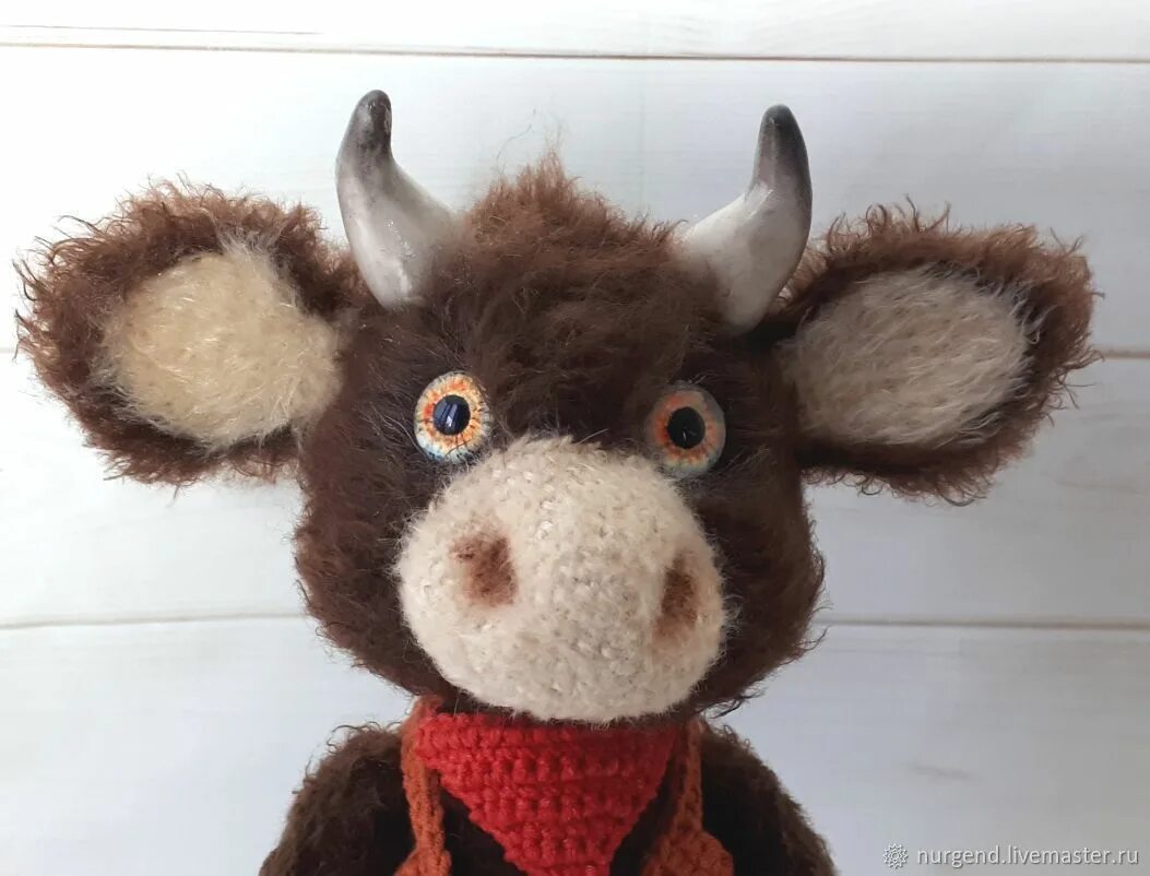 Бычок класс. Символ года 2021. Мастер класс вязаный бычок крючком. Милые вязаные игрушки. Бычок крючком.