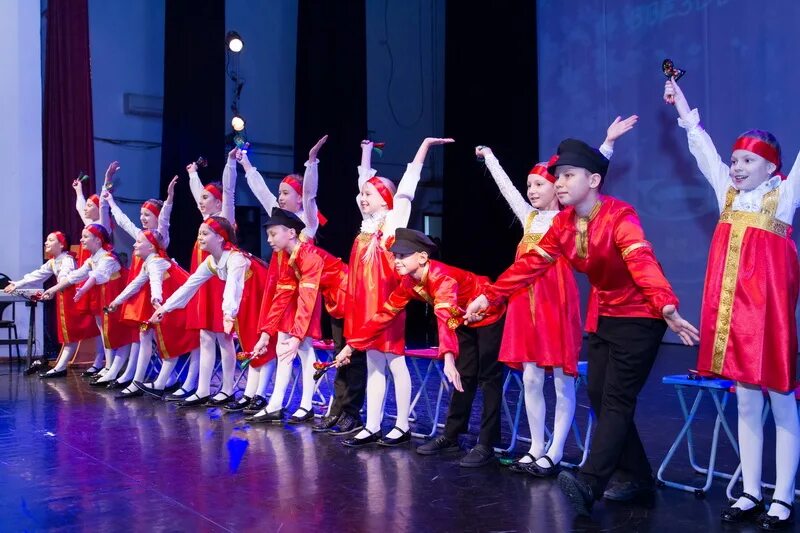 детский ансамбль ложкарей. ансамбль ложечников. ансамбль ложкарей. костюмы для ложкарей. барышева ансамбль ложкари.