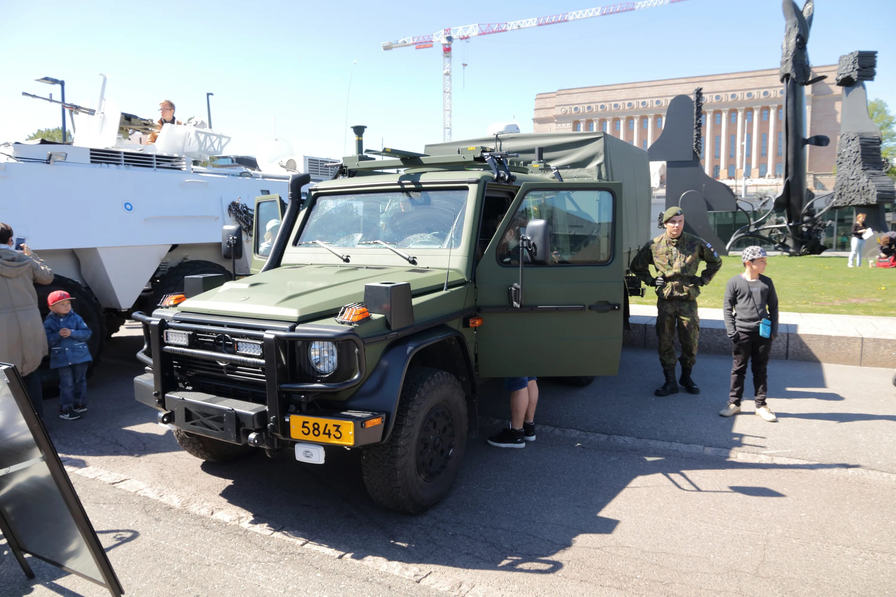 Multi purpose vehicle. Ampv armoured multi-purpose vehicle бронированная многоцелевая машина. mercedes g class military. ampv armoured multi-purpose vehicle. ampv.