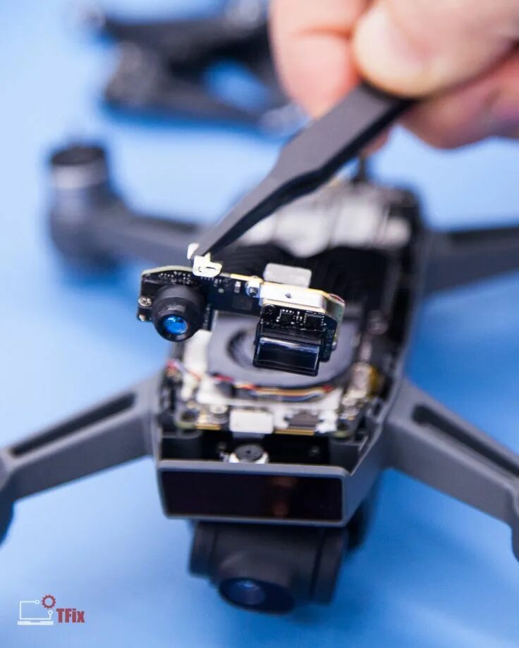 Разбираем спарк. Dji spark. dji разобранный. ремонт квадрокоптера. dji spark разбираем.