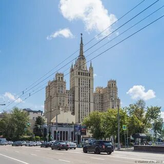 Высотка на баррикадной