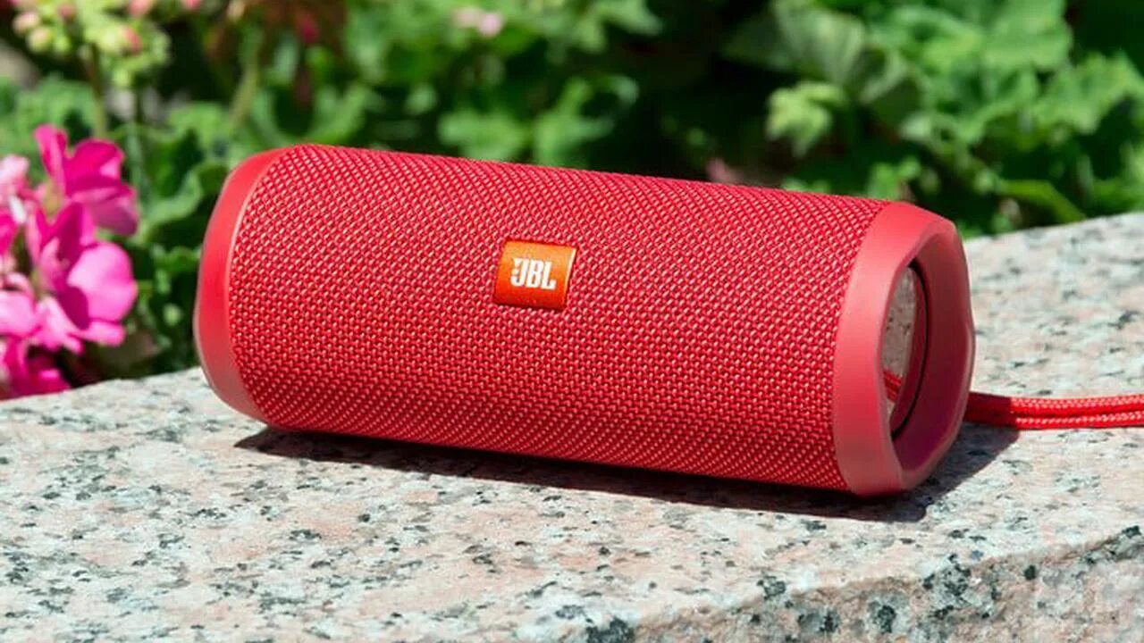 Блютуз колонка обзор. JBL Flip 4. Портативная колонка JBL Flip 4. Колонка JBL Flip 1. Красная колонка JBL Flip 4.