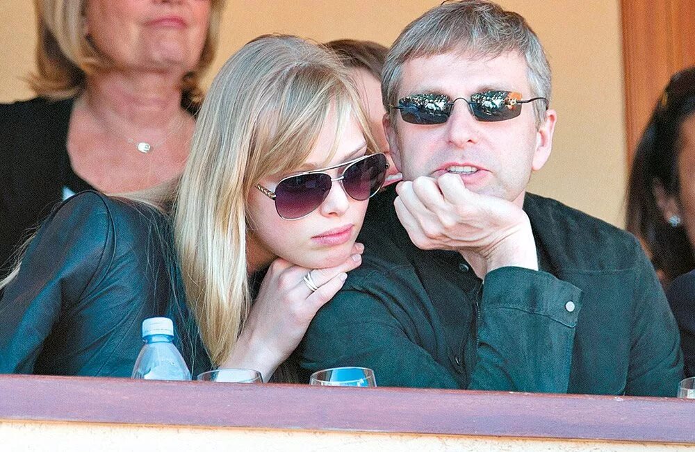 Развелся с 4 женой. Лика михайлова liqueen. Развелся с 4 женой. Екатерина малафеева и вячеслав малафеев. Сергей миронов и ольга радиевская.