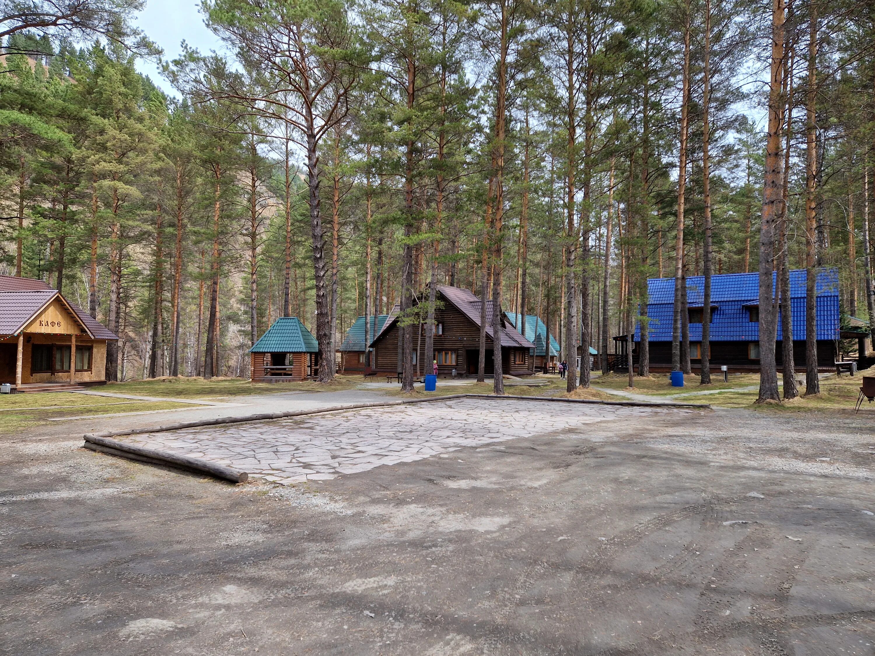 загородный очаг база отдыха хакасия. загородный очаг саяногорск. загородный отпуск канал. турбаза загородный очаг в саяногорске. загородный очаг саяногорск.