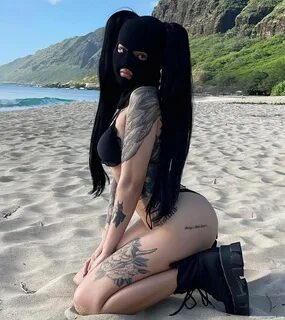 Bella Poarch Sexy (32 Pics) .