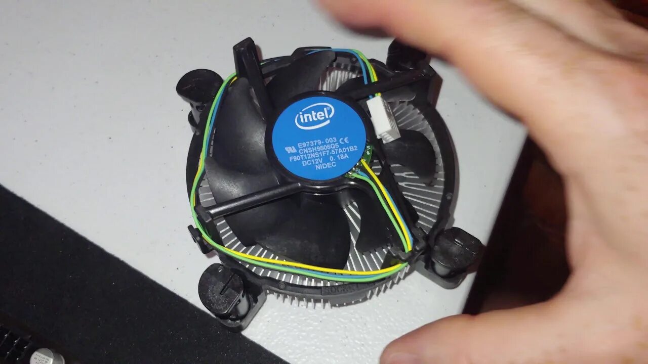 Core i3 10100t. Кулер для i3 10100f. i3 10100f боксовый кулер. кулер для процессора intel core i3 10100f. боксовый кулер intel lga 1200.