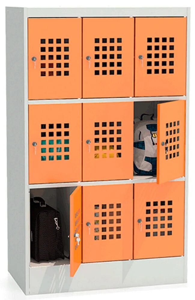 Женщина складывает вещи. Система хранения сумок в гардеробной. Организация пространства в шкафу. Шкаф для ручной клади шм 33-30. Сложенные вещи.