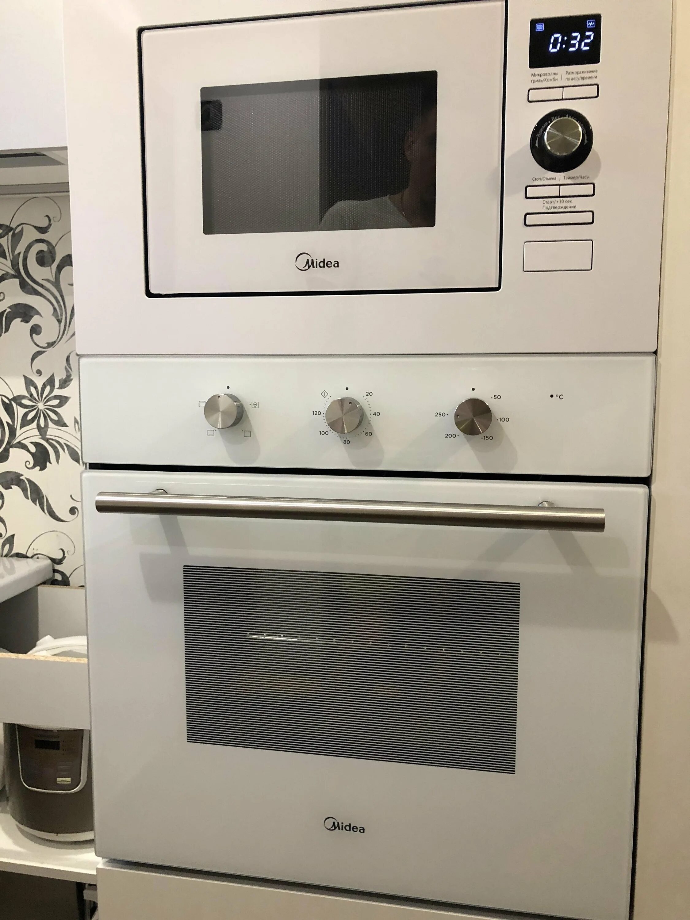 Электрический духовой шкаф midea mo58100rgi-b слоновая кость. Духовой шкаф midea 65dme40007. Встроенная духовка медея. Духовой шкаф midea mo58100rgi-b. Духовой шкаф midea mo68100gb.