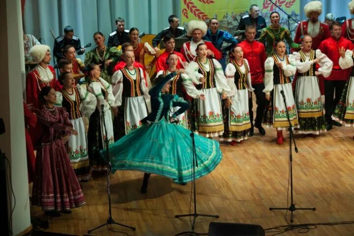 Кто-то съел описание, может даже кот.