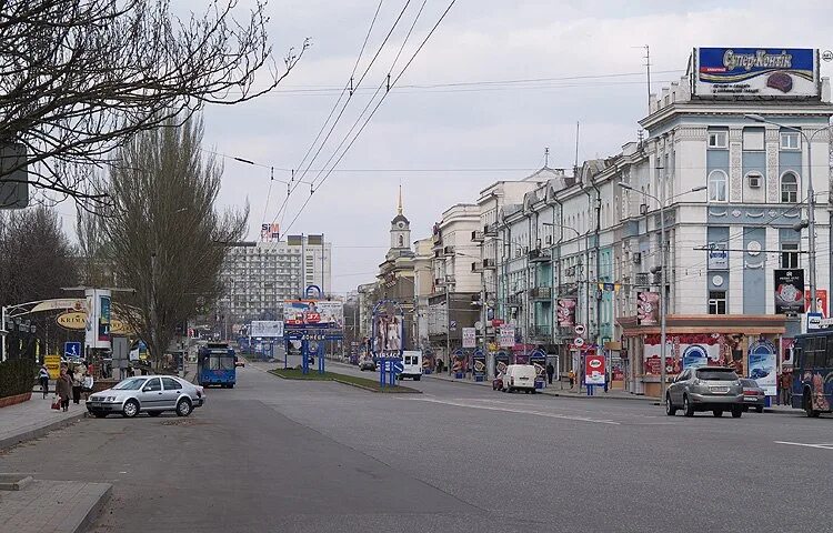 Донецк центр улицы. Улица артема донецк. донецк центральная улица. город донецк улица артема. главная улица донецка.