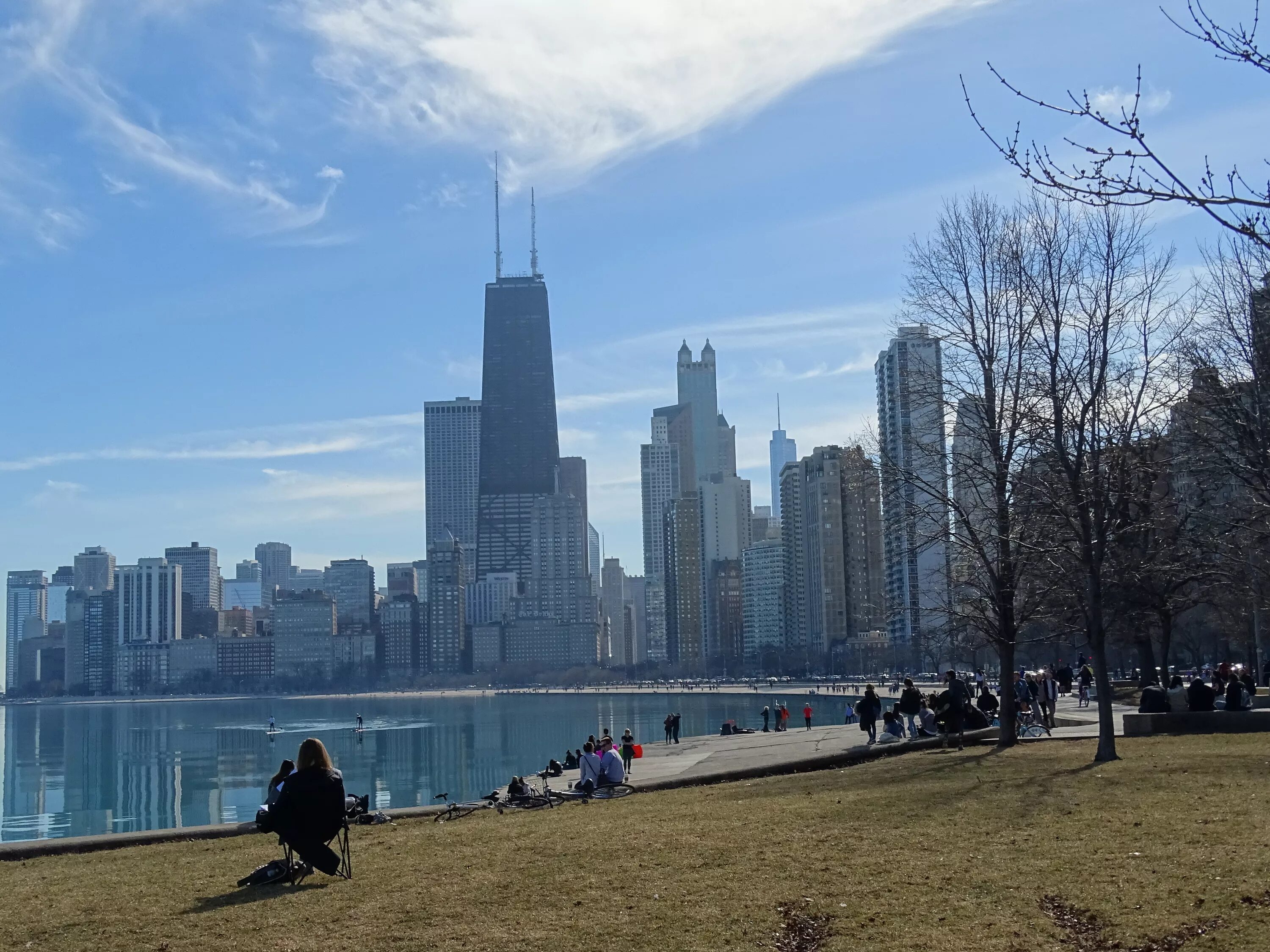 Park scene. Голд Кост Чикаго. Побережье Chicago. Золотое побережье Чикаго. Chicago Gold Coast Illinois.