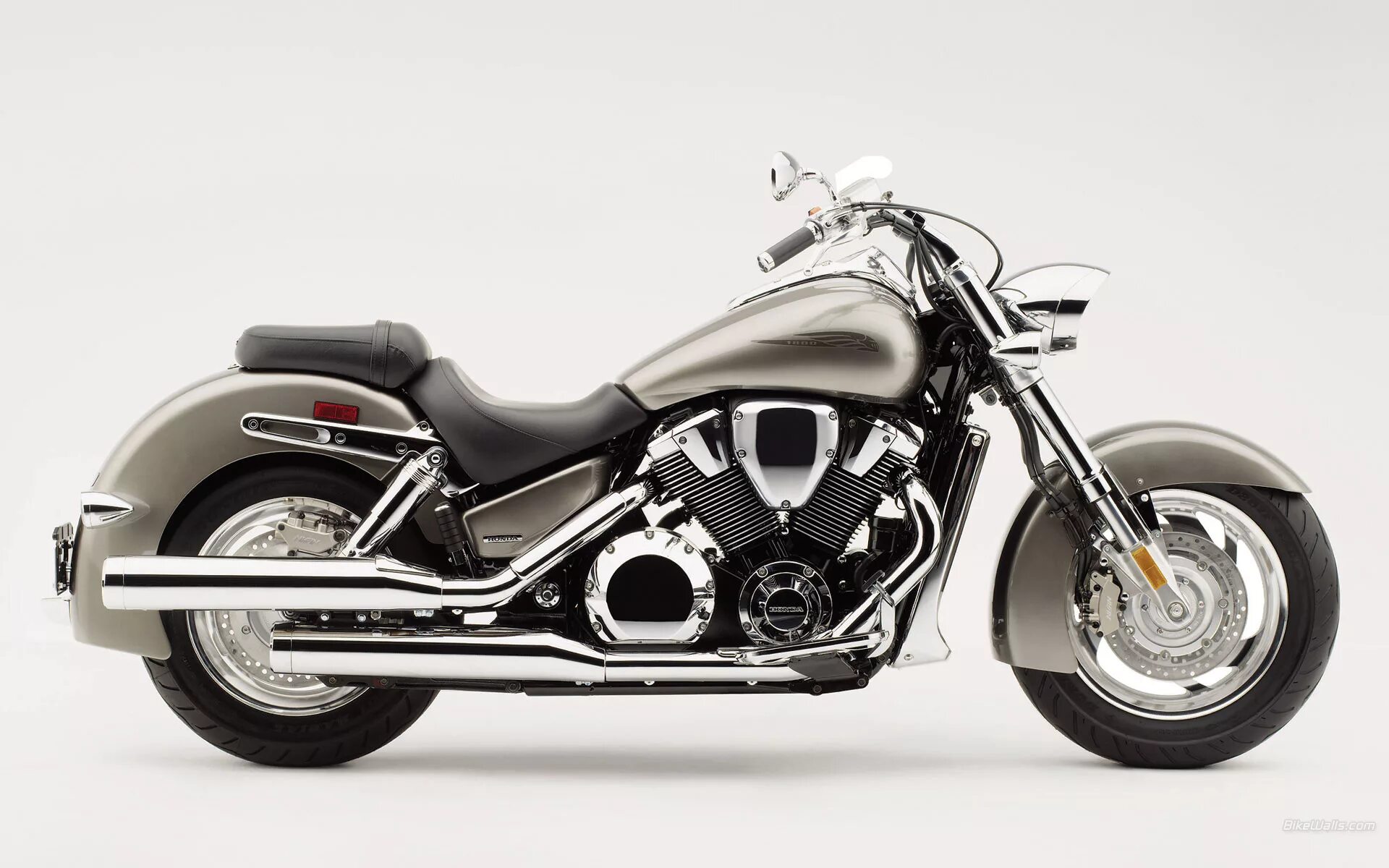 Honda vtx1800c. Хонда ВТХ 1800 N. Honda VTX 1600. Мотоцикл Honda VTX 1800.