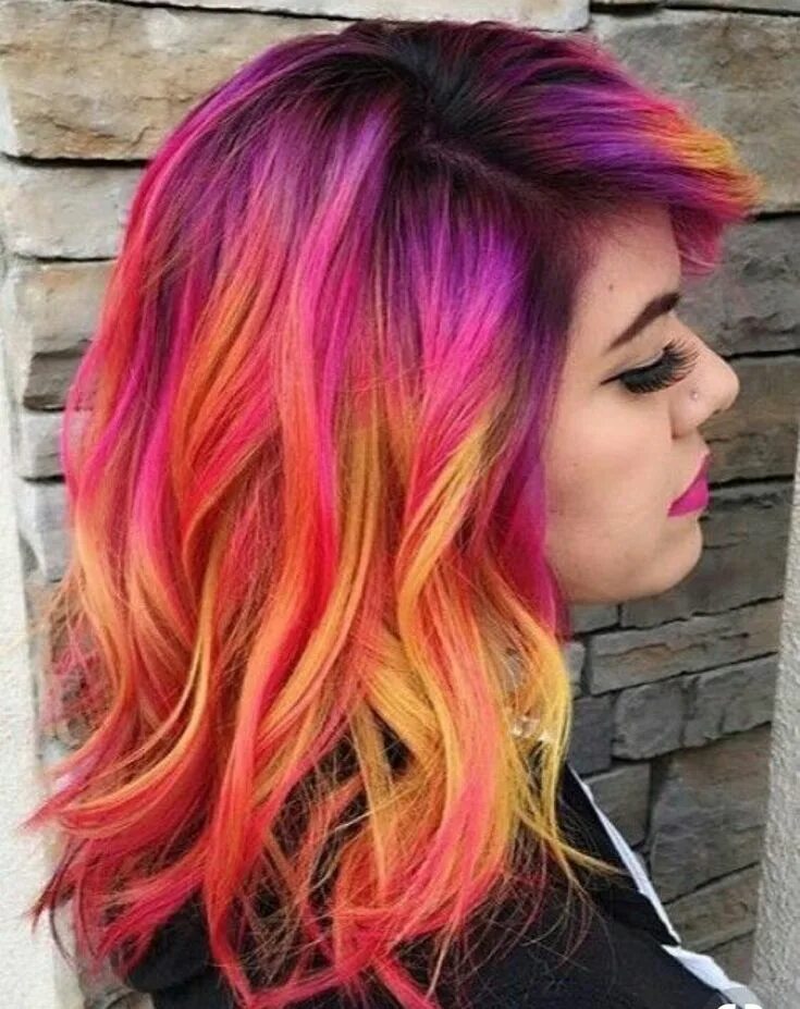 Разноцветное мелирование. Покрасить волосы ярко. Окрашивание с яркими прядями. Покрасить волосы ярко. Хаир колор.
