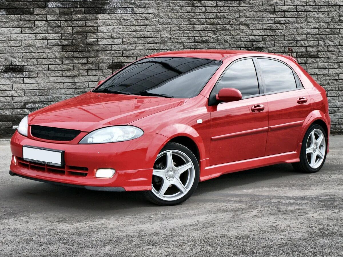 Тюнинг лачетти хэтчбек. Шевроле лачетти хэтчбек. chevrolet lacetti hatchback. шеврале мачете хетшбнк. шевроле лацетти хэтчбек.