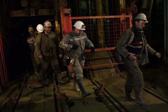 Летчик на пенсии. Сергей будников шахты шахтер. Выплаты шахтерам. Кузбасс шахта талдинская. Доплата к пенсии летчикам гражданской авиации.