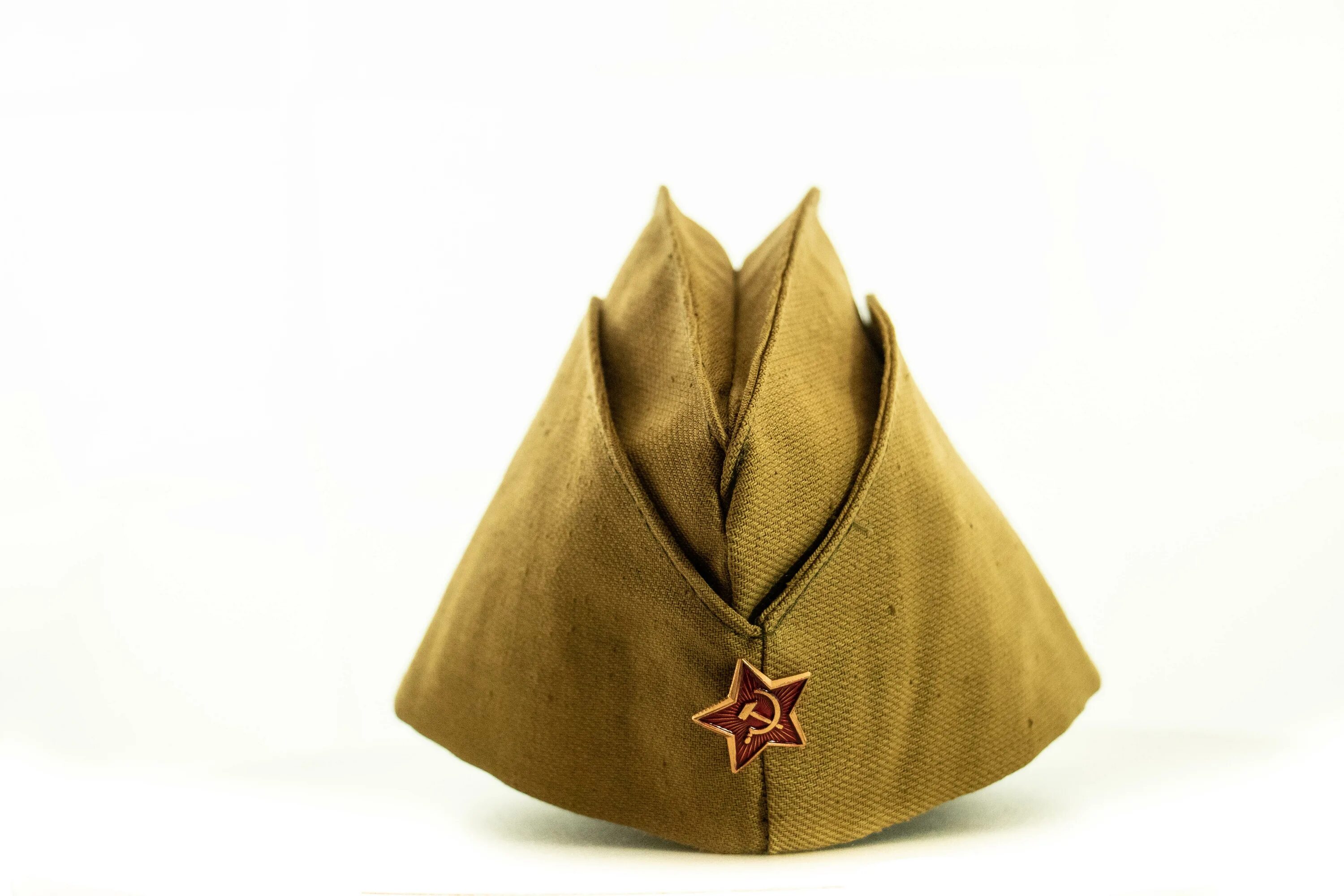 Пилотка солдатская со звездой. Пилотки оптом. Пилотка. Пилотка в руках. Пилотка для детей своими руками.