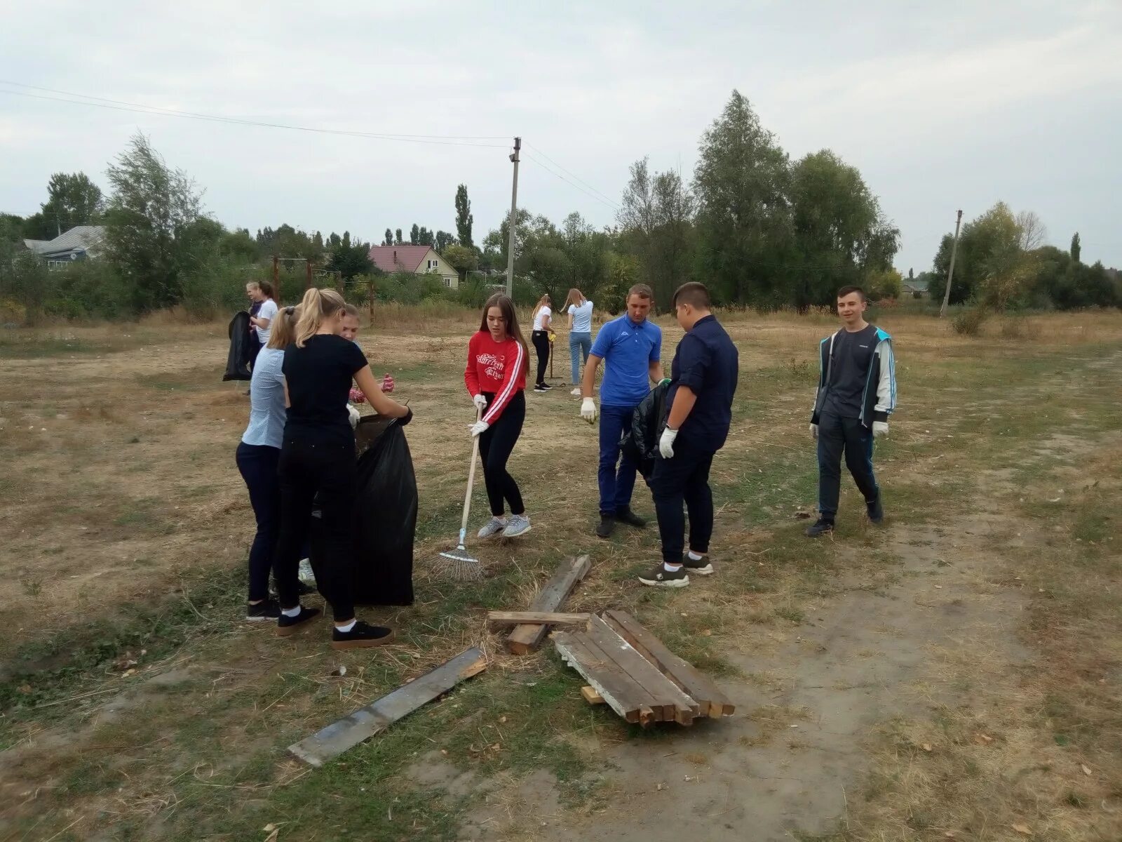 Погода в кирсанове на подробно. Администрация Кирсанов. Администрация города Кирсанова. Кирсанов автовокзал.