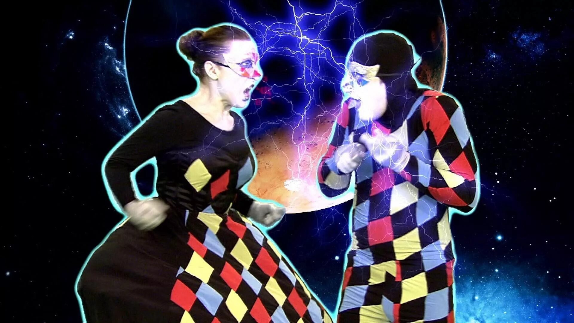 профессиональный астролог. астрология фото. девушка и гороскоп фото. гороскоп 2022 фото. астропрогноз на первом канале доброе.