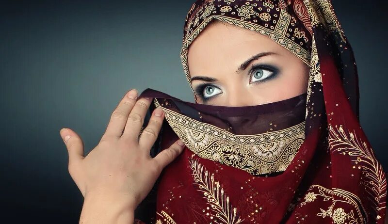 Арабская э. Красивые арабские девушки. Арабская внешность девушки. Арабский фон. Арабские эмираты девушки.