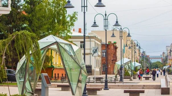 Воскресенский сквер омск каток. Новые места омска. Новые места омска. Омск достопримечательности города. Омск ленина ночью.