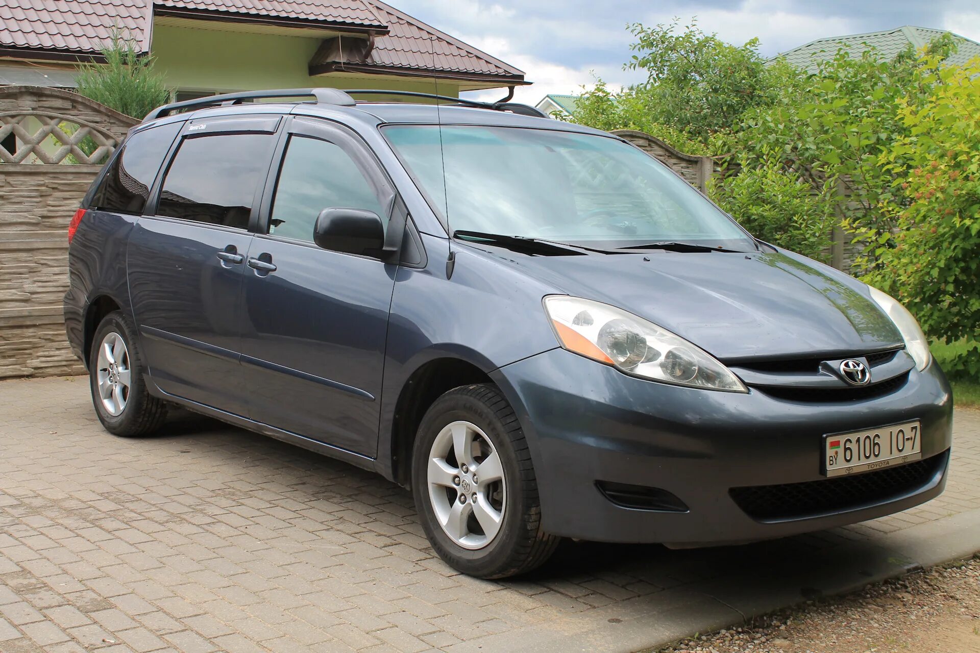 Toyota Sienna 2. Toyota Sienna 2g. Тойота Сиенна 2006. Тойота Сиенна 2006 года.