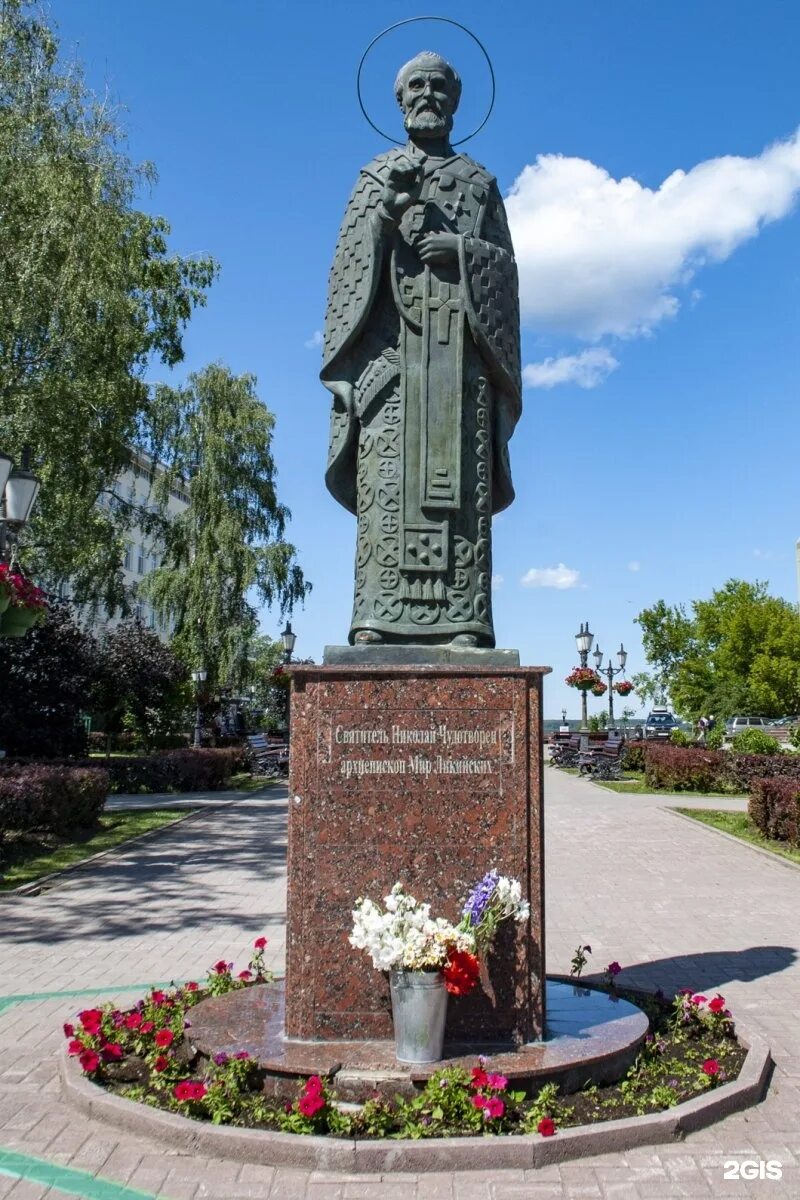 Памятник святому николаю чудотворцу пермь. Памятник святителю николаю чудотворцу анадырь. Никооайчудотворец в анадыре. Славянов памятник в перми. Памятник николаю чудотворцу мирликийскому.