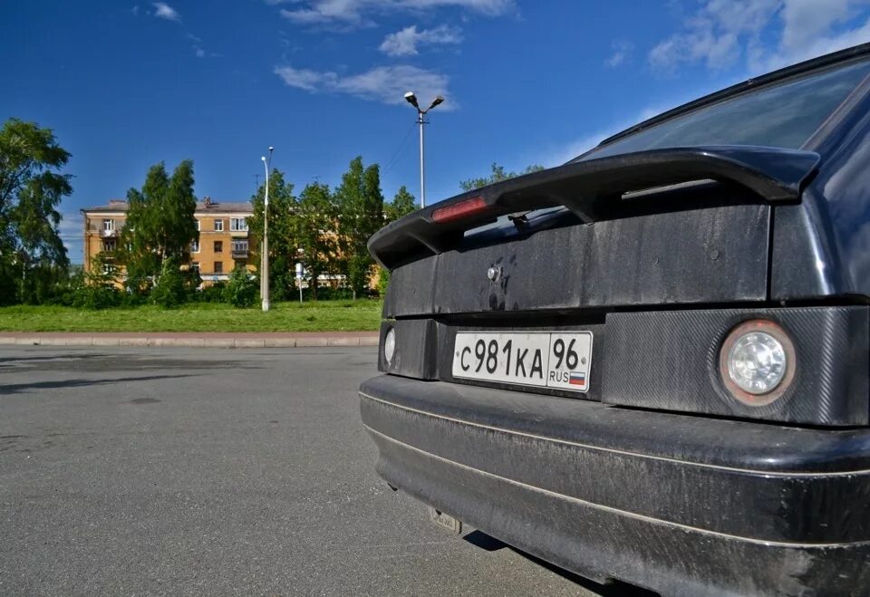 спойлер от ваз 2115 на ваз 2106. спойлер авр на ваз 2112. спойлер алюминиевый 2109. спойлер агат 2105. спойлер заднего стекла ваз 2106.