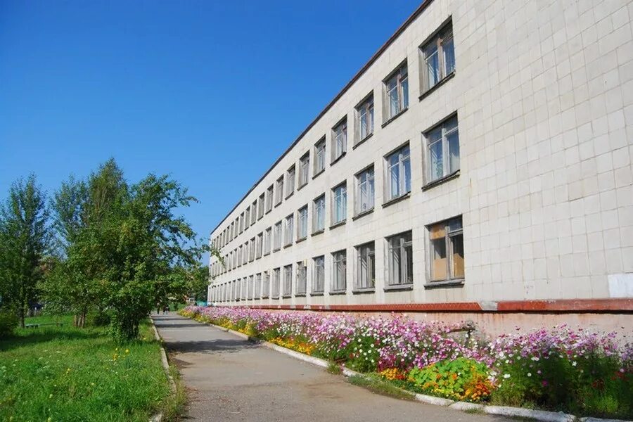 Средняя общеобразовательная школа номер 1. Школа 40 магнитогорск. Школа №3 черепаново. Школа 1 черепаново. Кугеси.