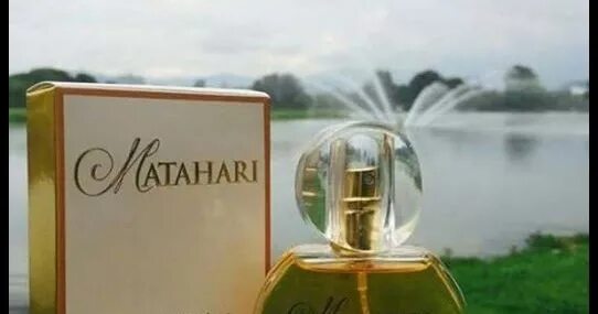 Туалетная вода мата хари. Духи mata hari. Духи мата хари. Духи мата хари конец 80-х. Парфюм мата хари.