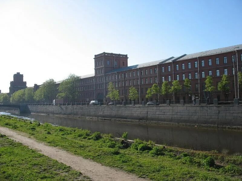 Завод красный треугольник в Санкт-Петербурге. Красный треугольник Обводный канал. Завод красный треугольник наб. Обводного канала, 134. Треугольник СПБ Обводный канал. Обводный канал школа