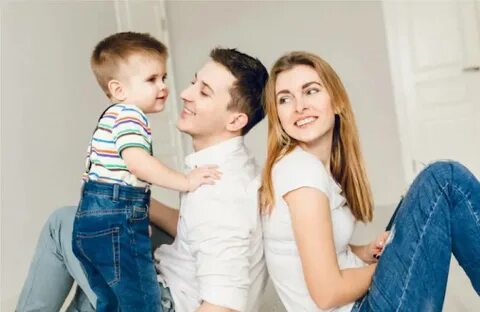 Семьи с детьми и студентами