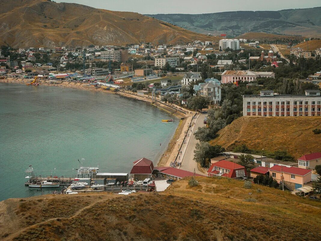 День орджоникидзе крым. Посёлок Орджоникидзе Крым. Орджоникидзе Крым СССР. Орджоникидзе Крым фото. Фото пейзажа Орджоникидзе Крым.