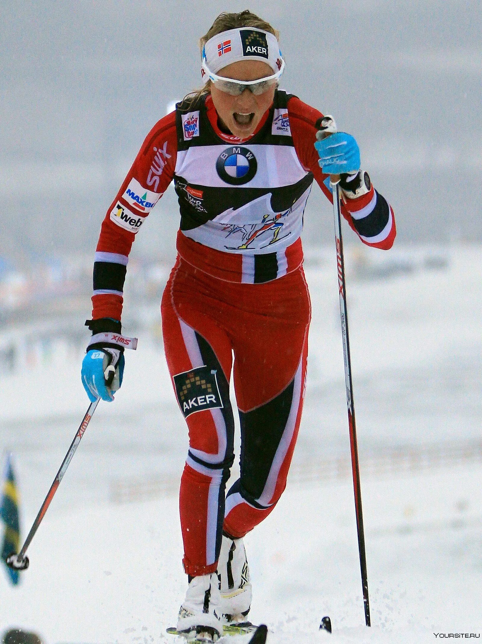 Юлия ступак лыжница. Юлия степанова лыжница. Спортсменка лыжница елена вяльбе. Вероника степанова лыжница. Вероника степанова лыжи.