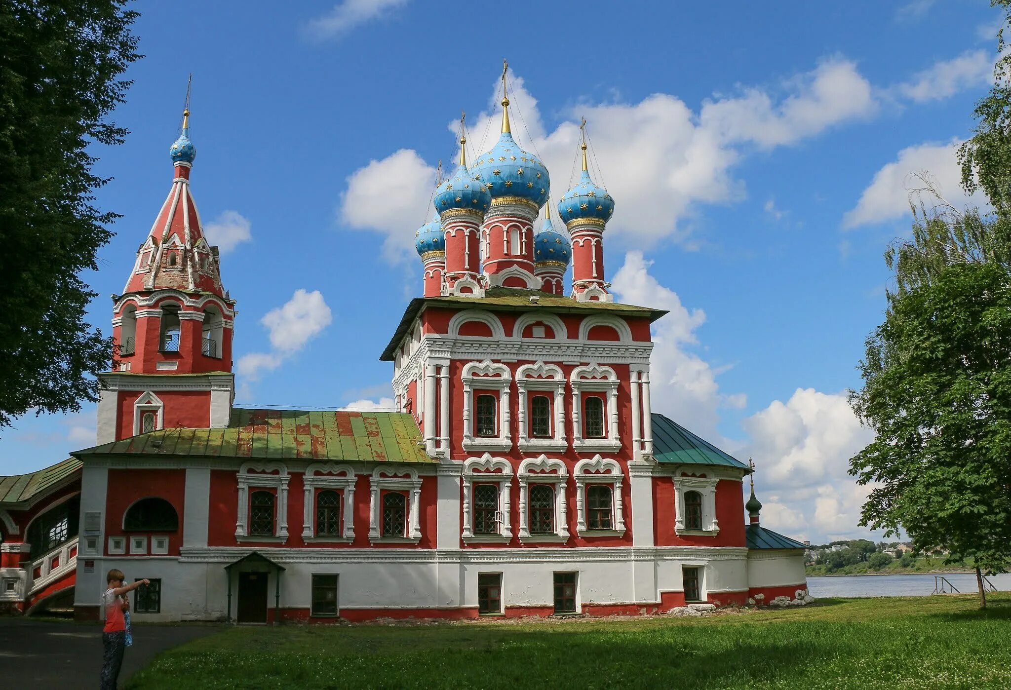 Ансамбль «дворец абраксас». Углич культура. Углич культура. Дк углич. Город углич часовой завод чайка.