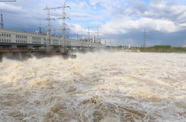 Камгэс пермь. Камское гэс земляные плотины. Камское водное. Гэс пермь. Камское водное.
