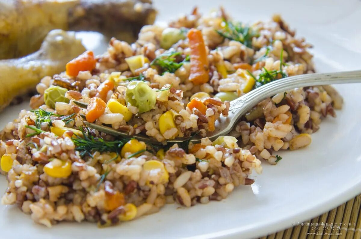 Рис со свежей кукурузой. Рис с кукурузой и морковью. Вареный рис с кукурузой. Рис с фасолью и кукурузой. Рис со свежей кукурузой.