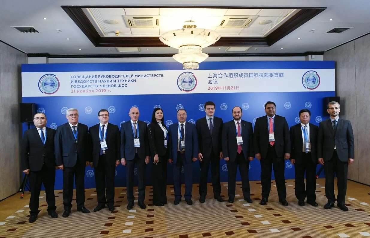 Правительство россии фамилии. Руководители министерств и ведомств. Руководители министерств и ведомств. Начальник академии генерального штаба вс рф зарудницкий. Министерства рф.