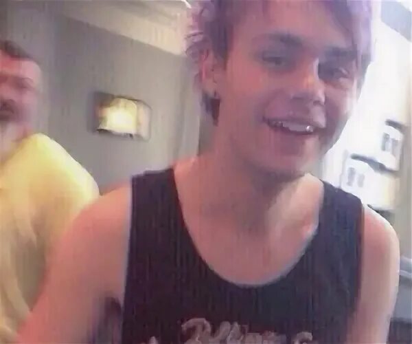 Low quality worst quality. Low quality image. low quality maker. low quality pics. lowres low quality.